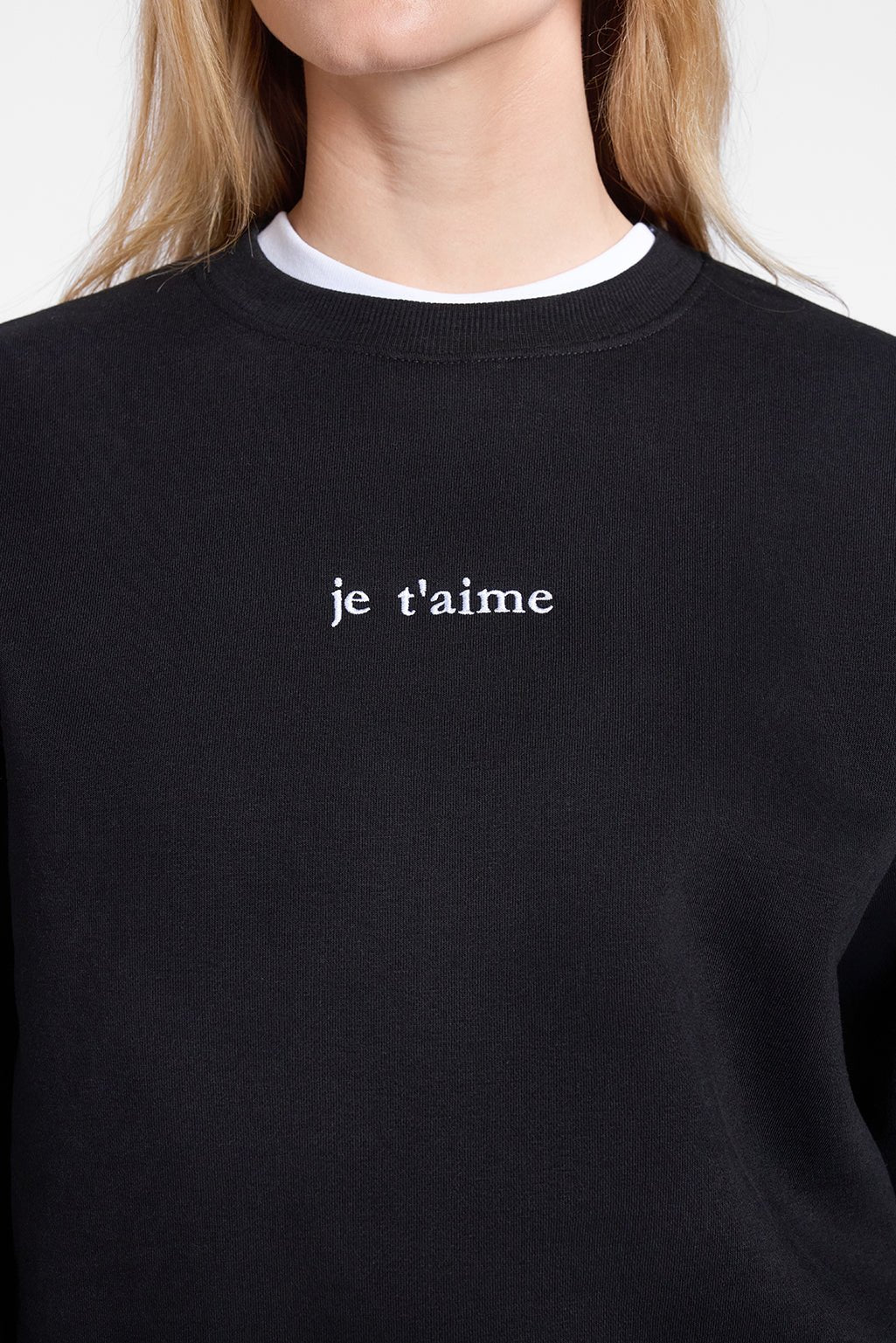 Je t'aime Crewneck | Embroidered Sweatshirt | Black