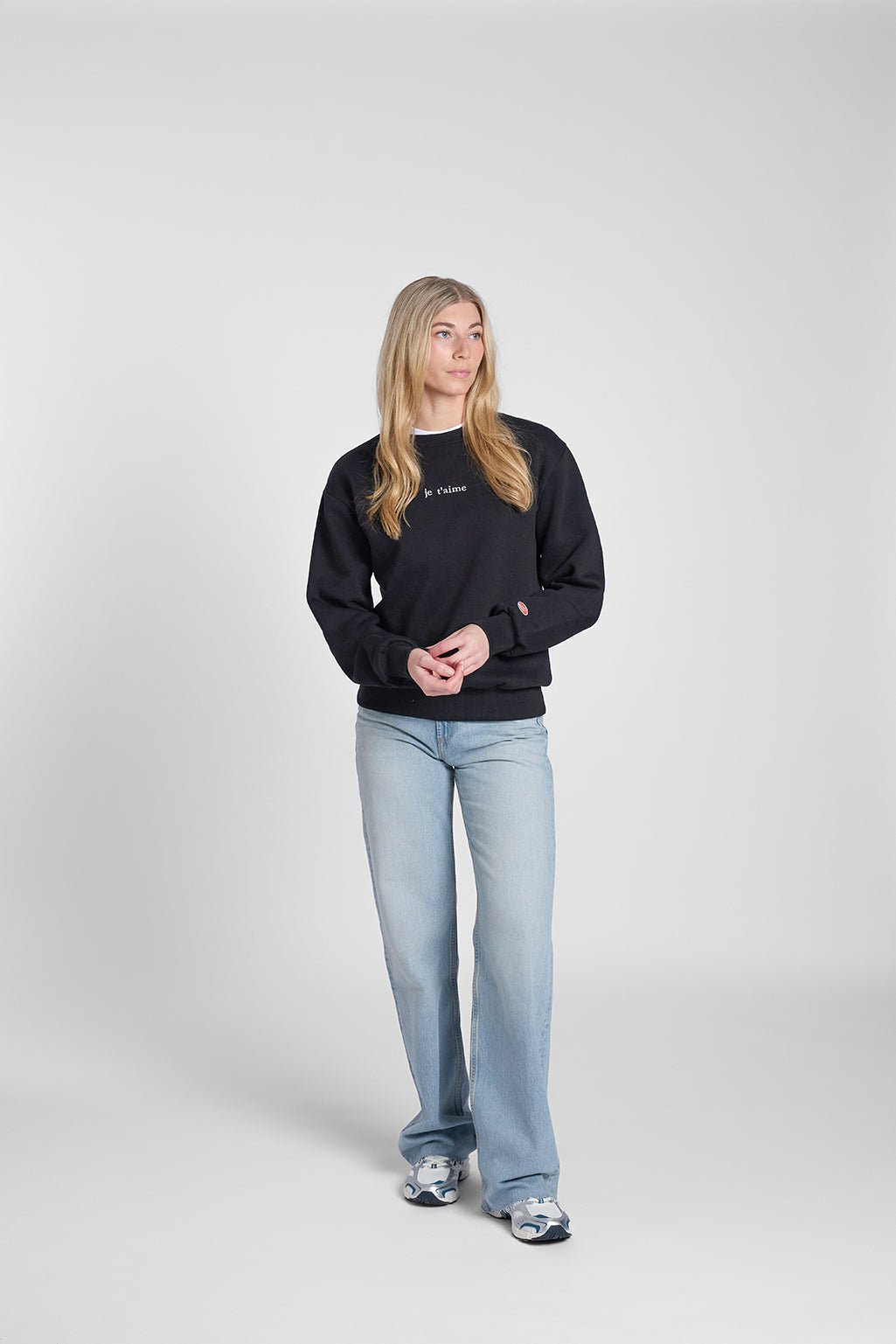 Je t'aime Crewneck | Embroidered Sweatshirt | Black